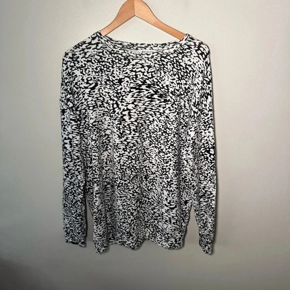 Athleta balance printed pullover sweater  M - Picture 2 of 6